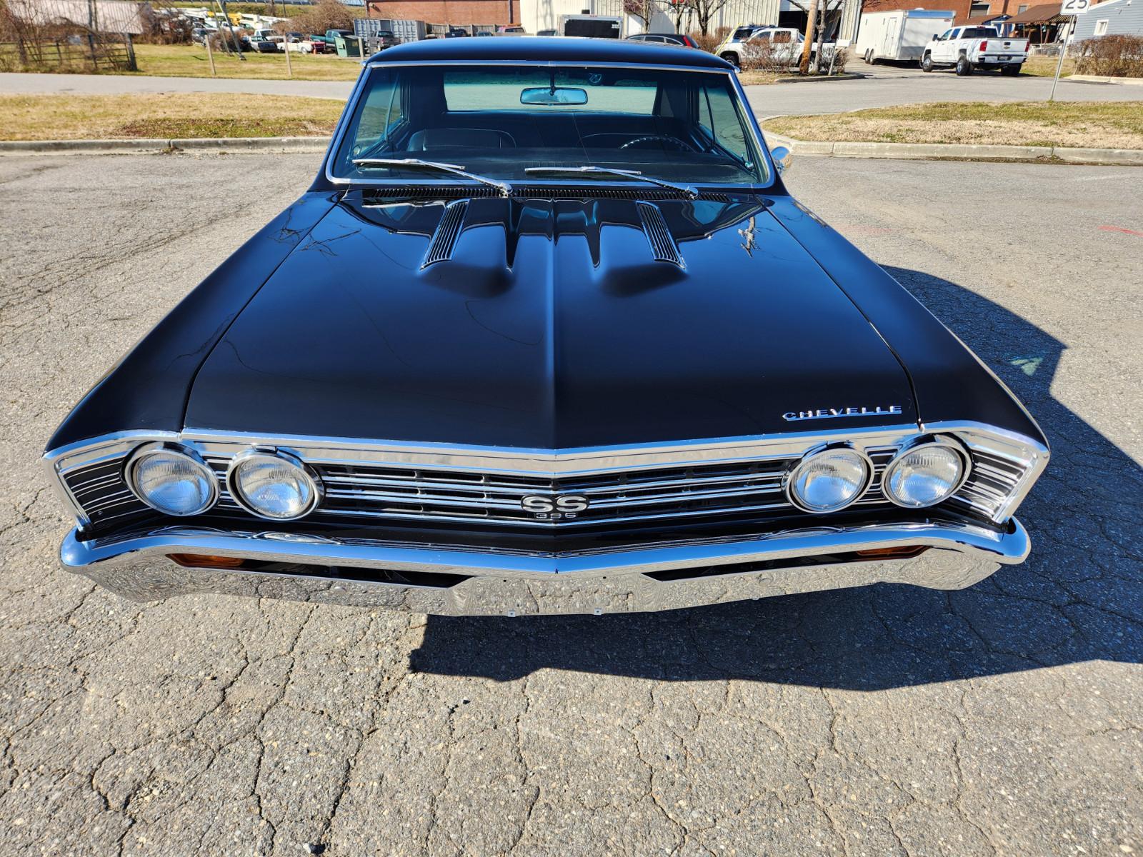 Vehicle Image 08