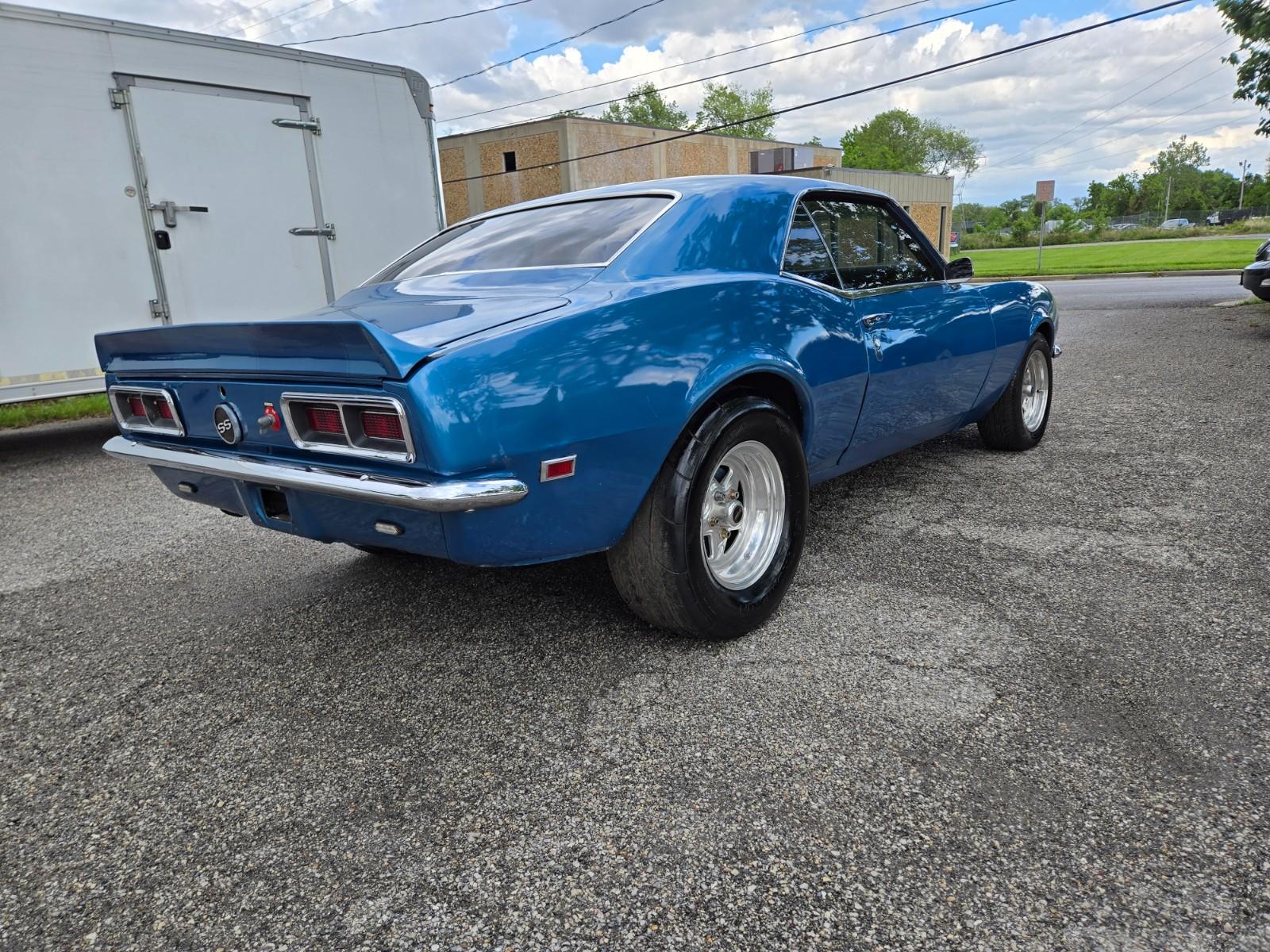Vehicle Image 05
