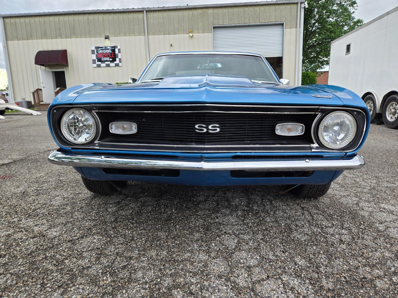 Vehicle Image 06