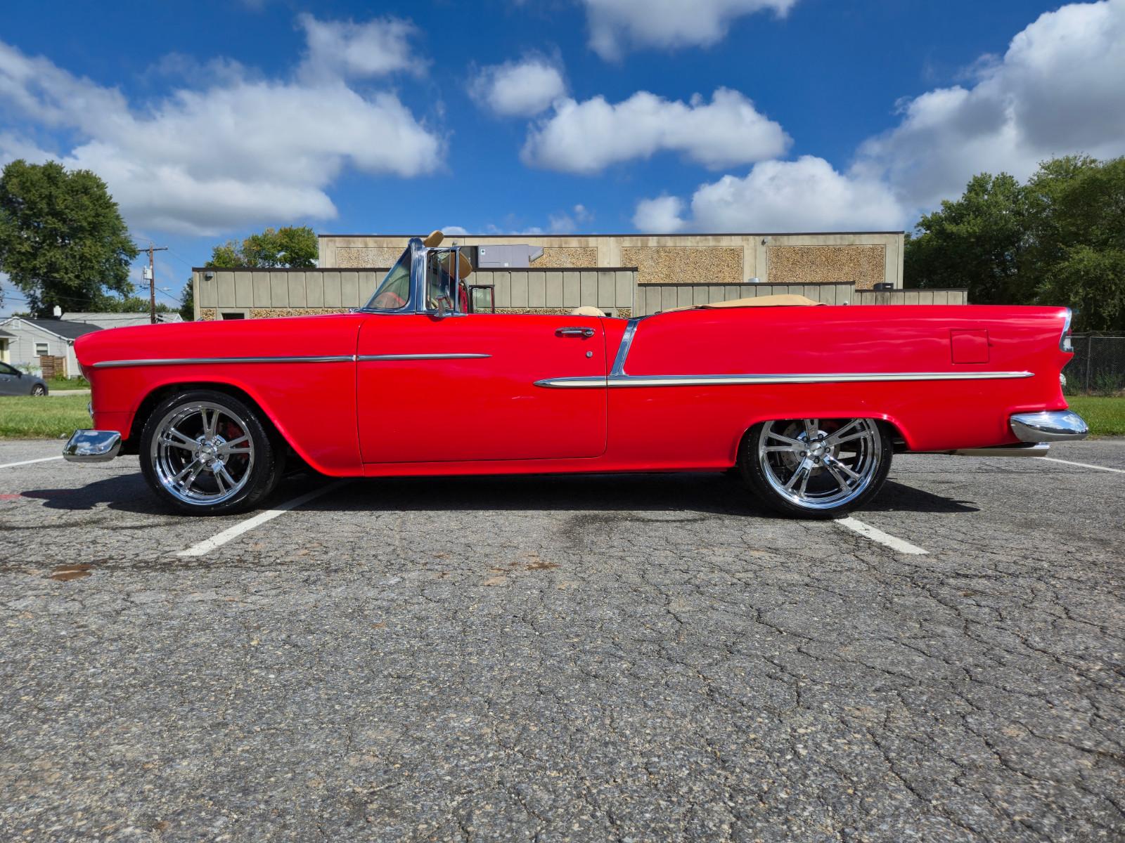 Vehicle Image 02
