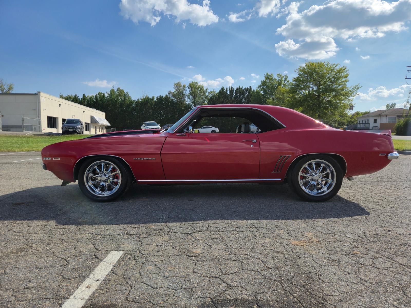 Vehicle Image 02