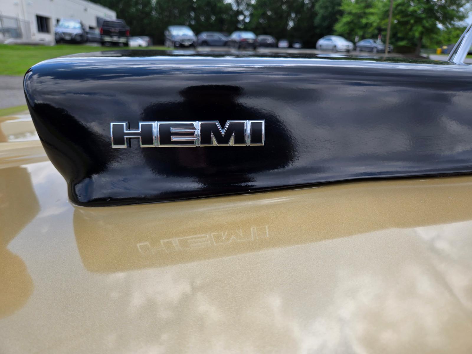 Vehicle Image 29