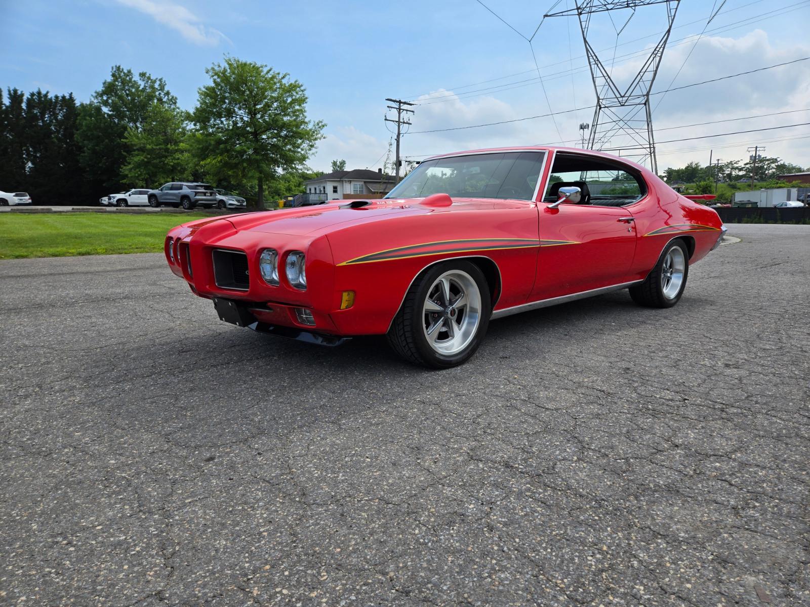 Vehicle Image 03