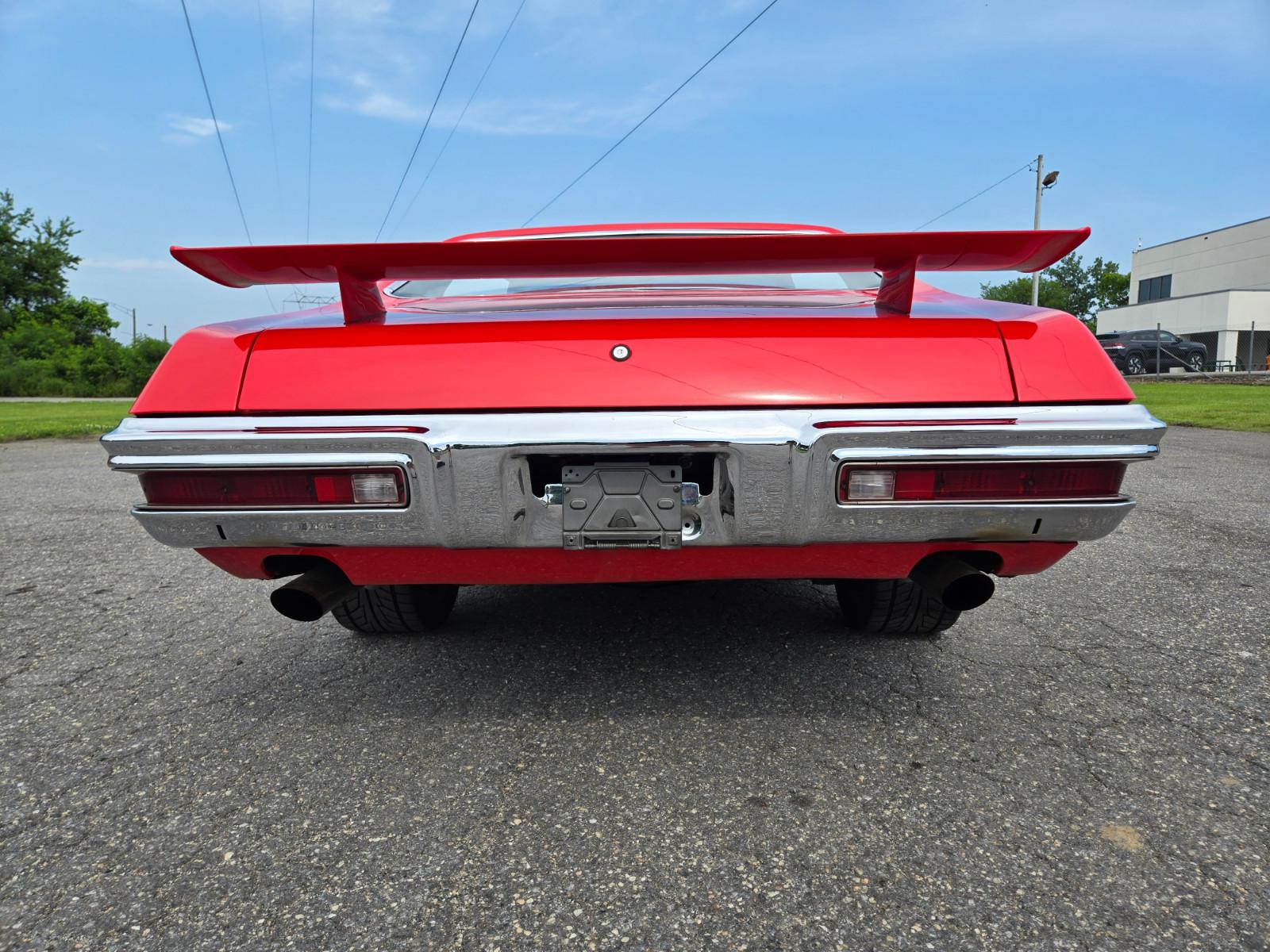 Vehicle Image 08