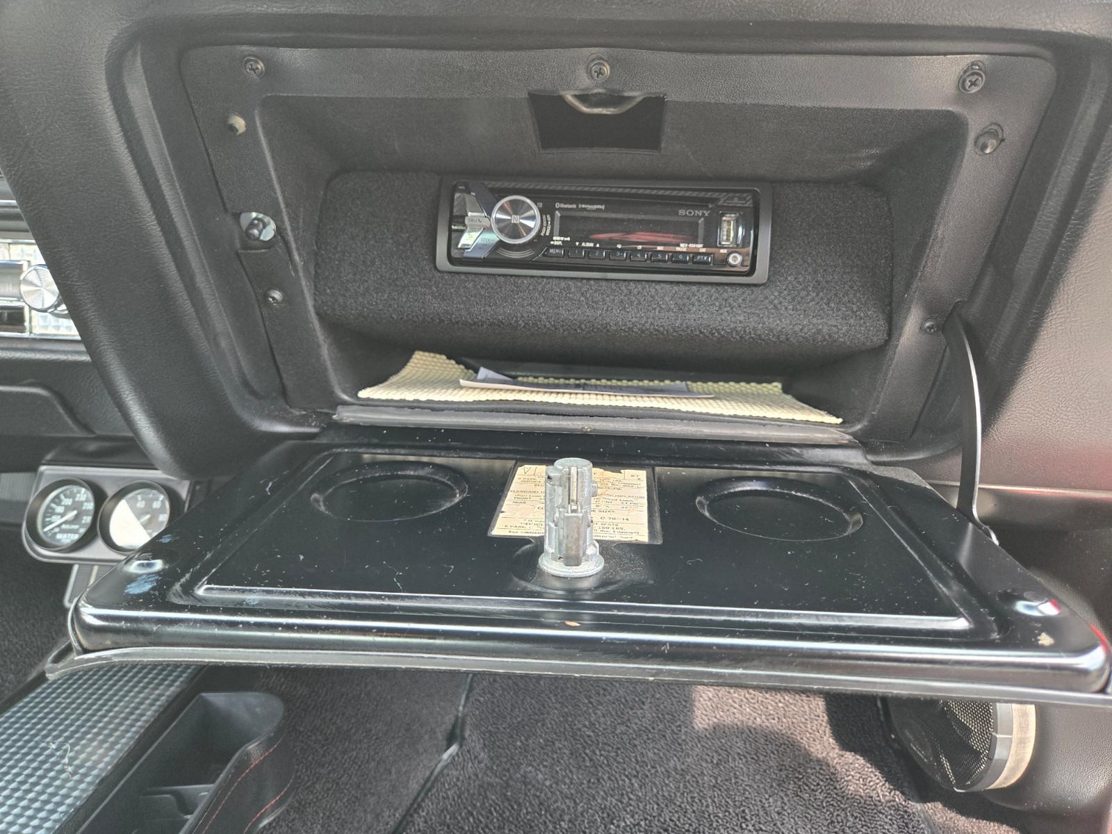 Vehicle Image 28