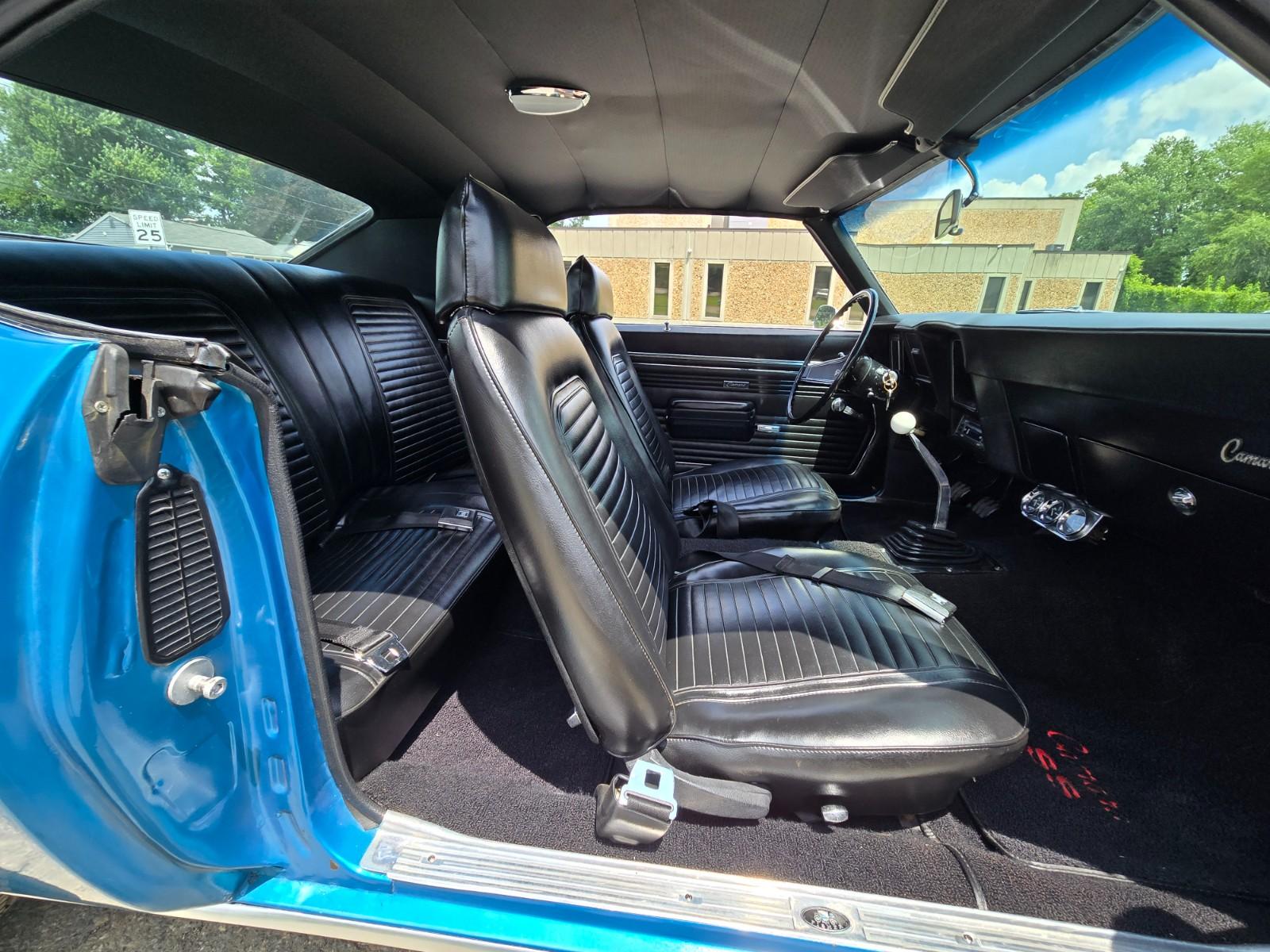 Vehicle Image 19
