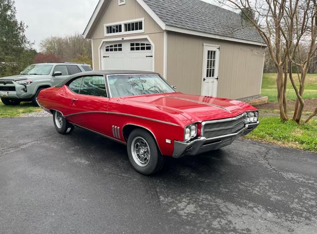 Vehicle Image 01
