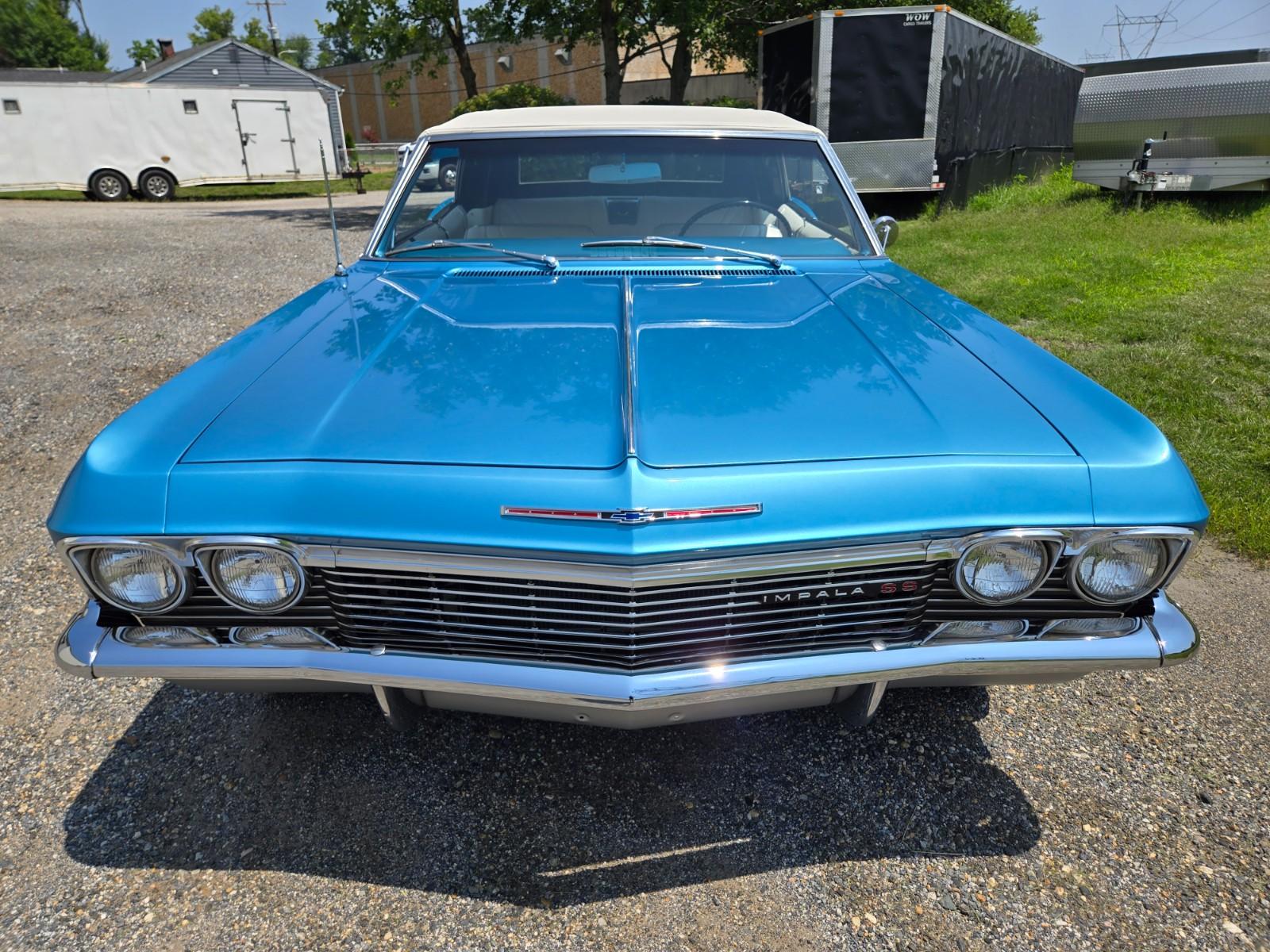 Vehicle Image 08