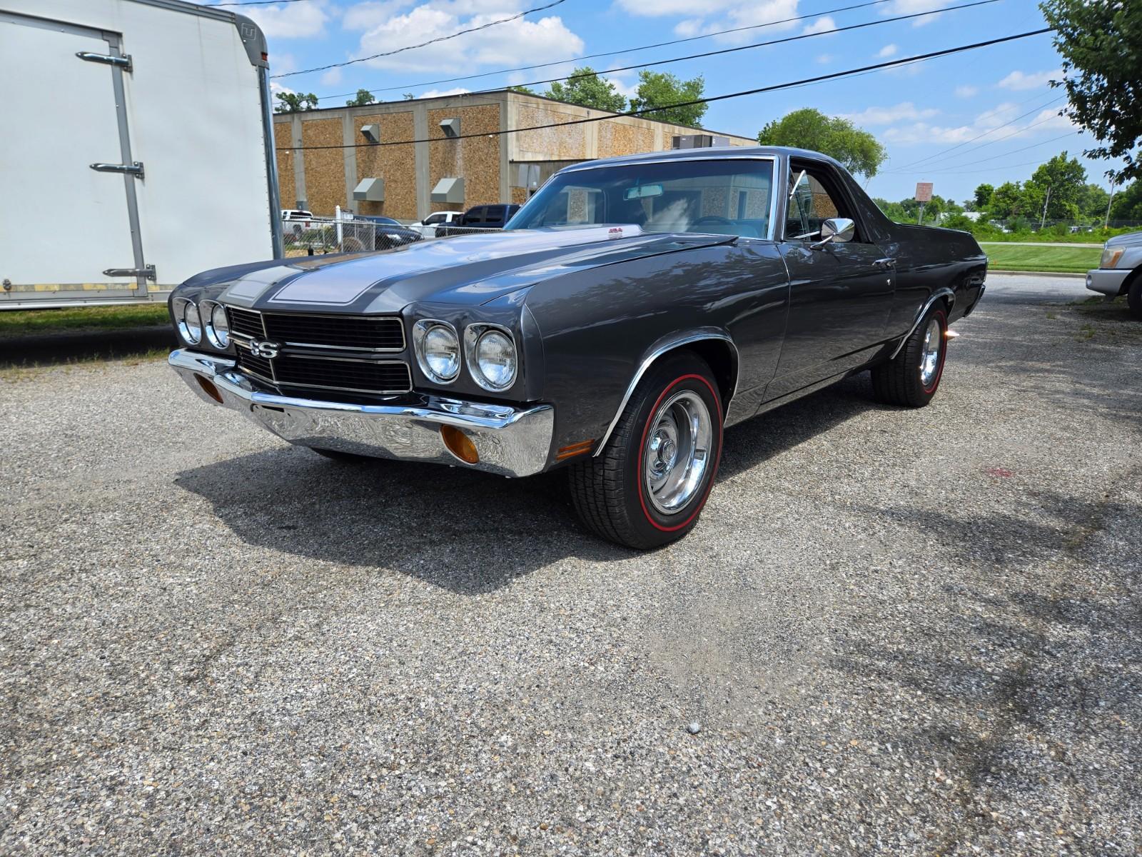 Vehicle Image 04