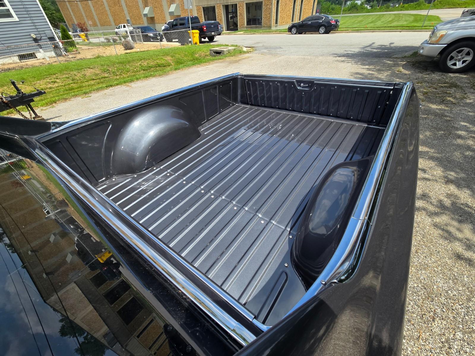 Vehicle Image 19