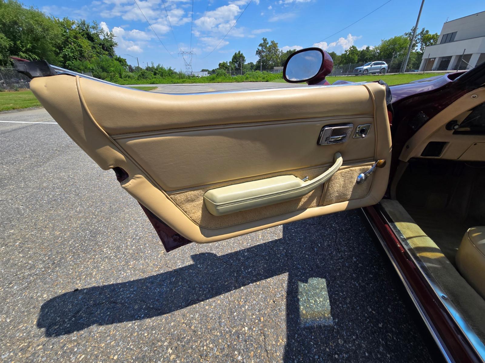 Vehicle Image 24