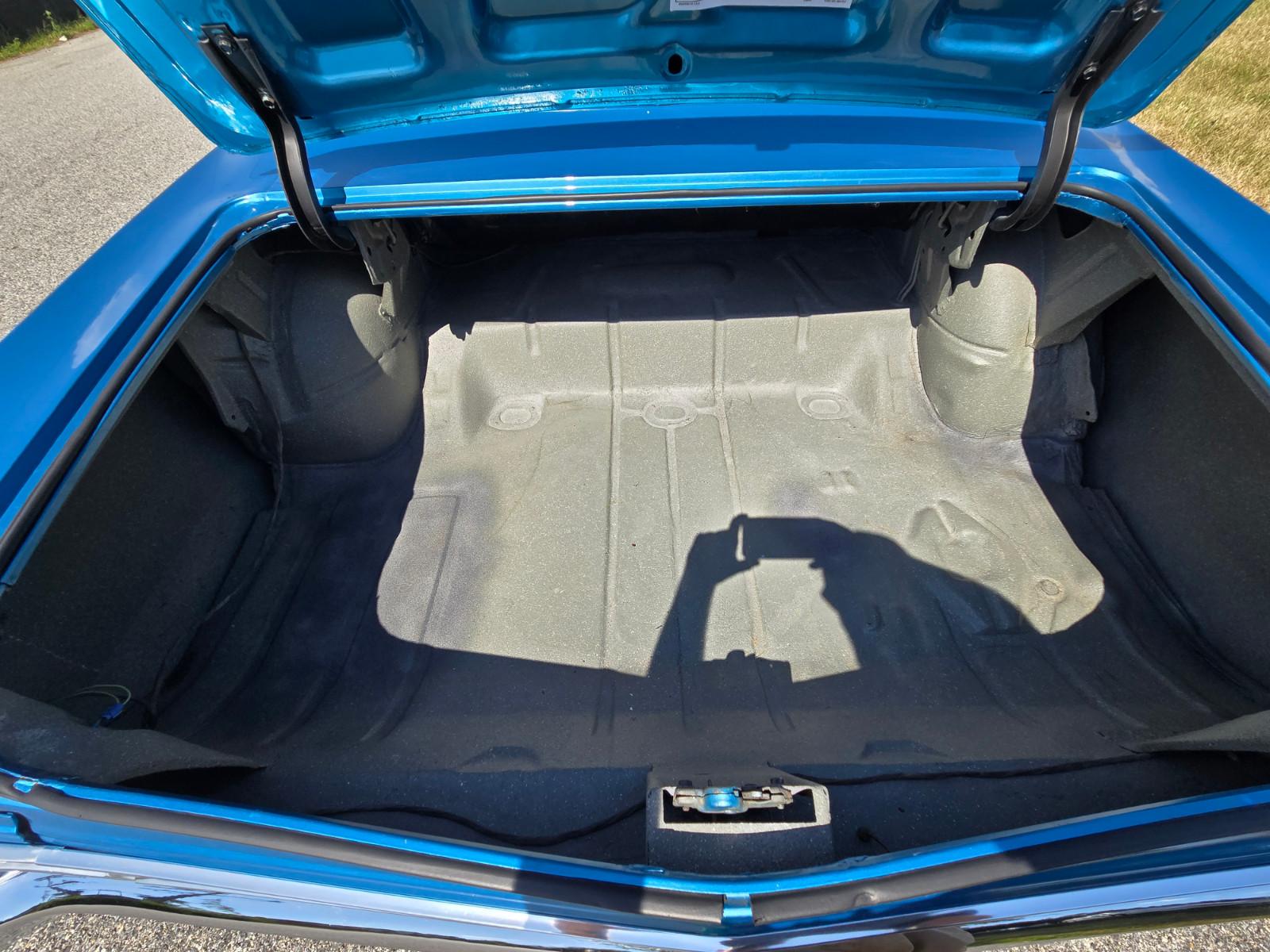 Vehicle Image 33