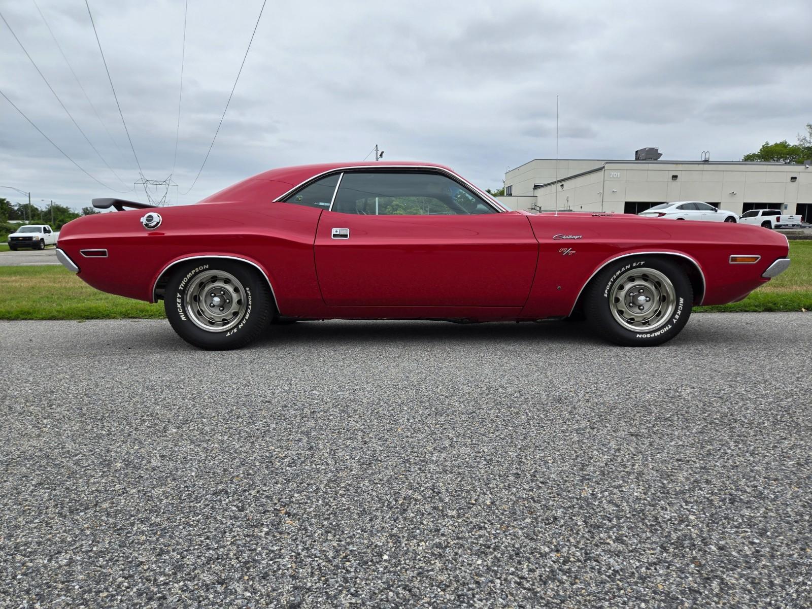 Vehicle Image 01