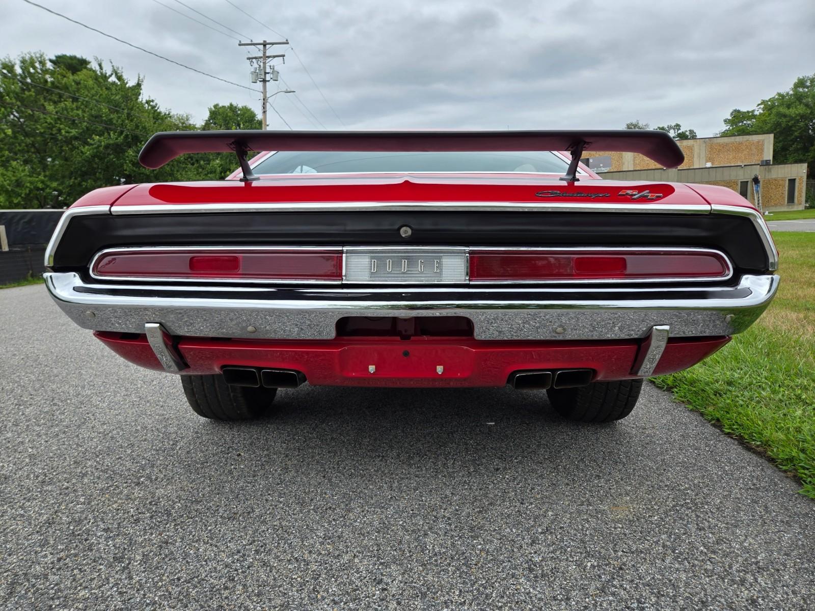 Vehicle Image 08
