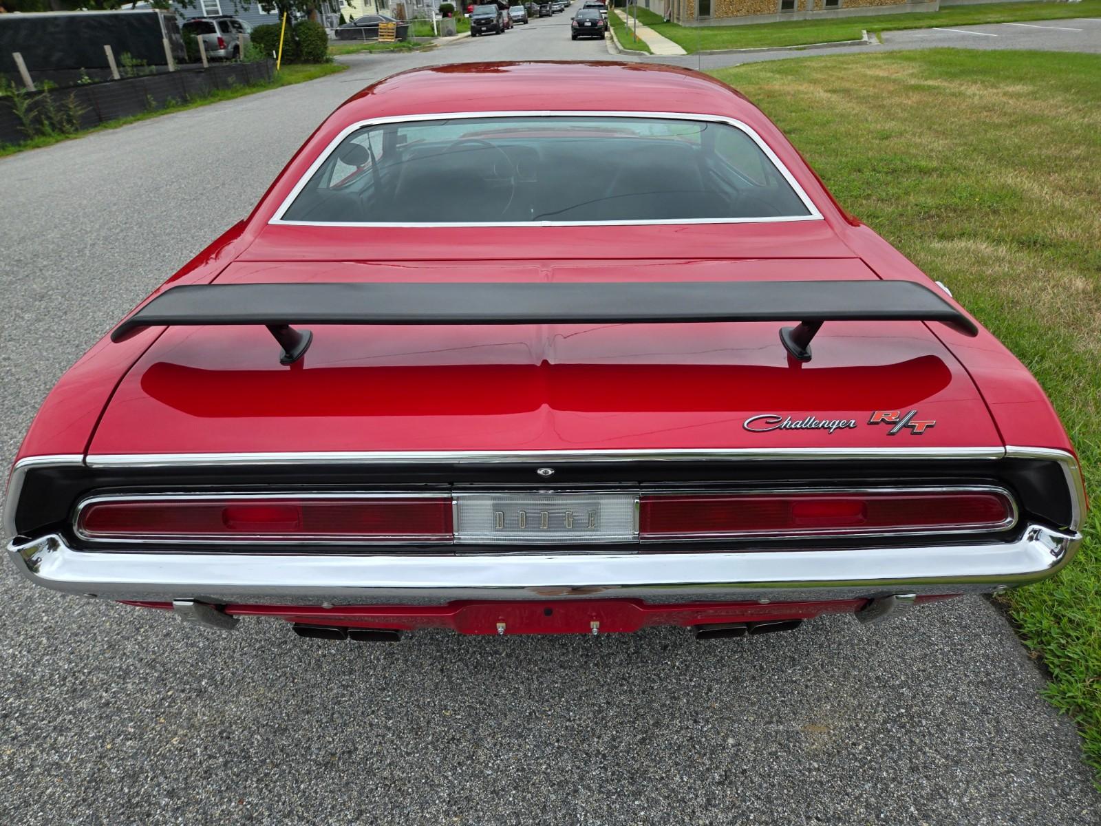 Vehicle Image 09