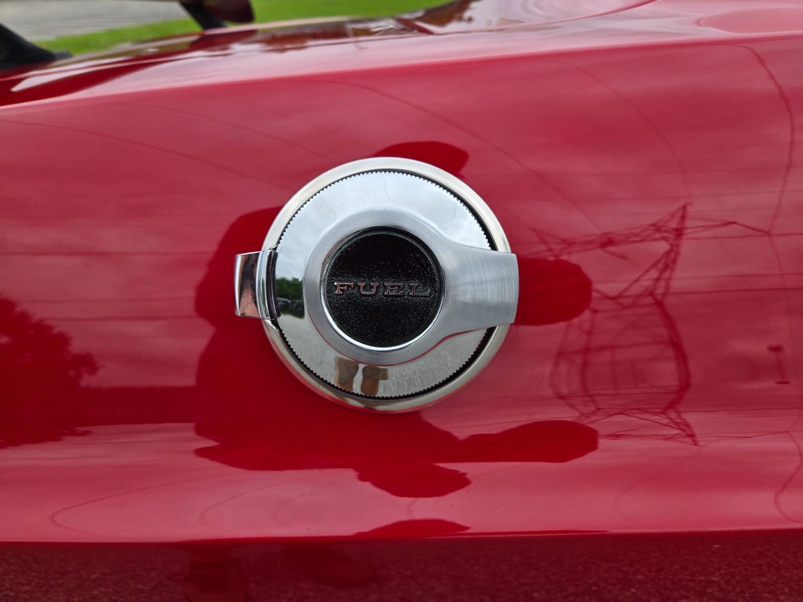 Vehicle Image 25