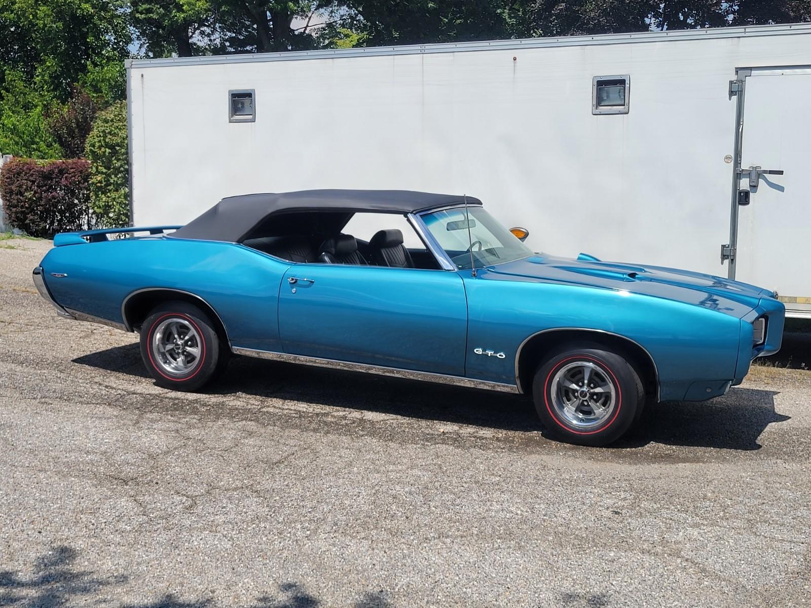 Vehicle Image 02