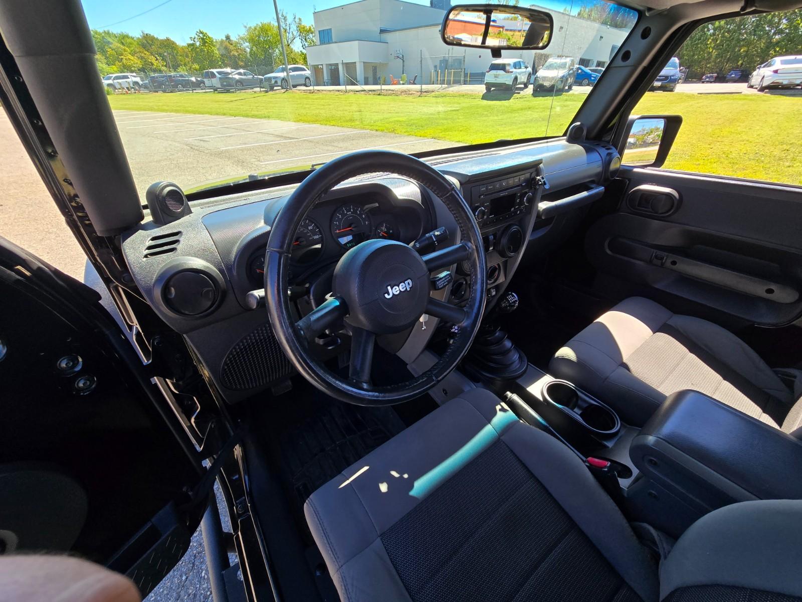 Vehicle Image 18