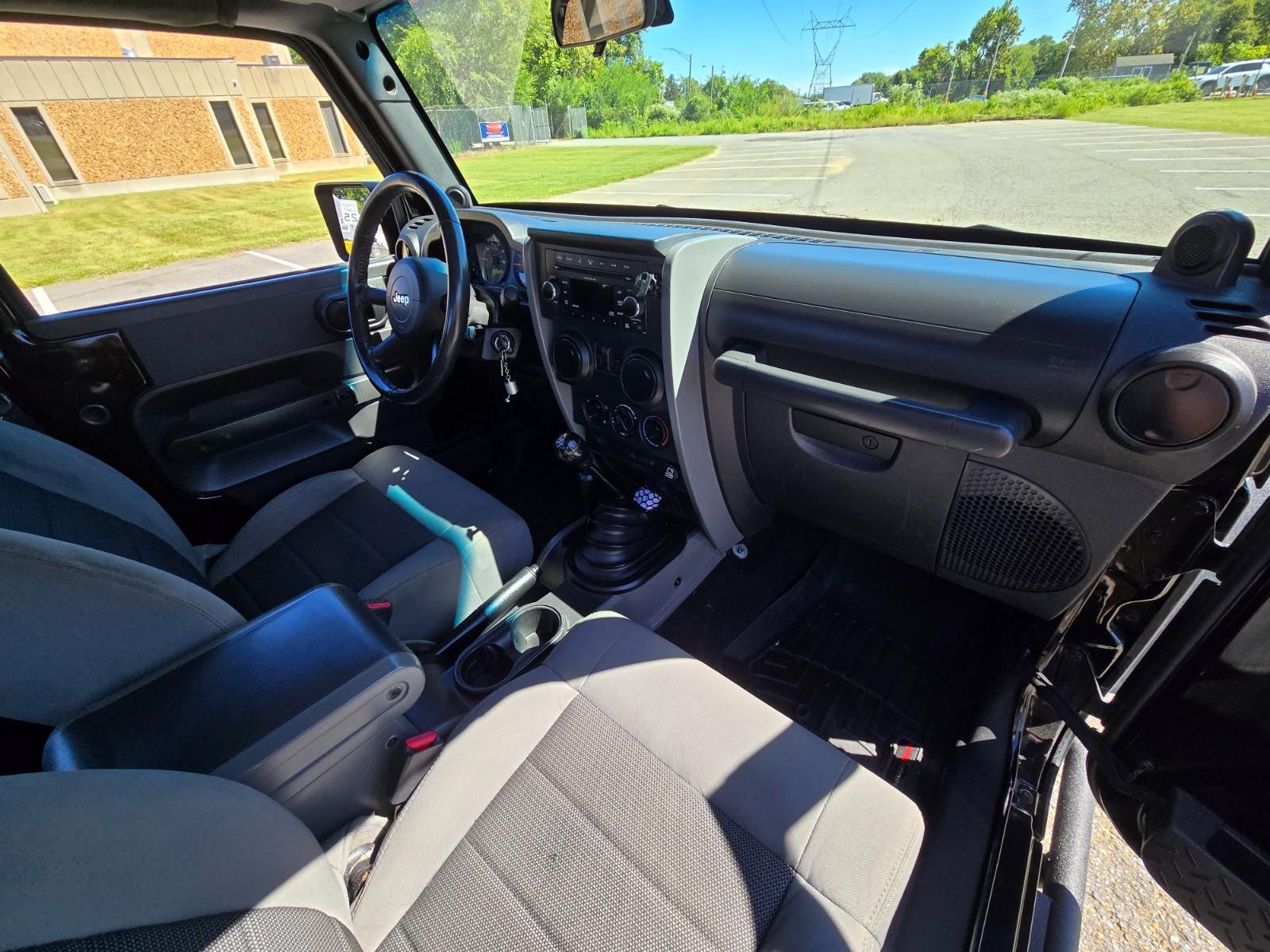 Vehicle Image 19