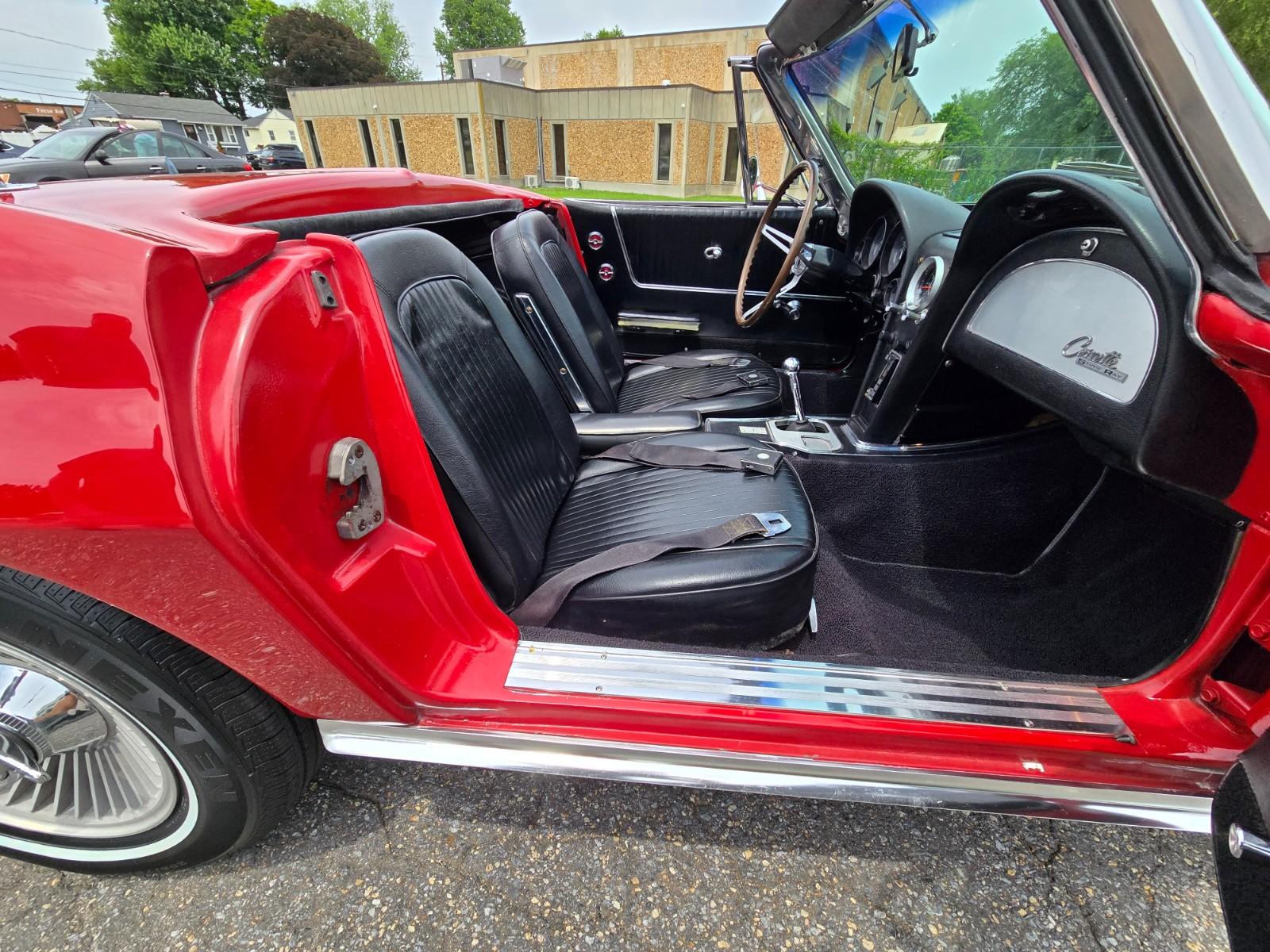 Vehicle Image 23