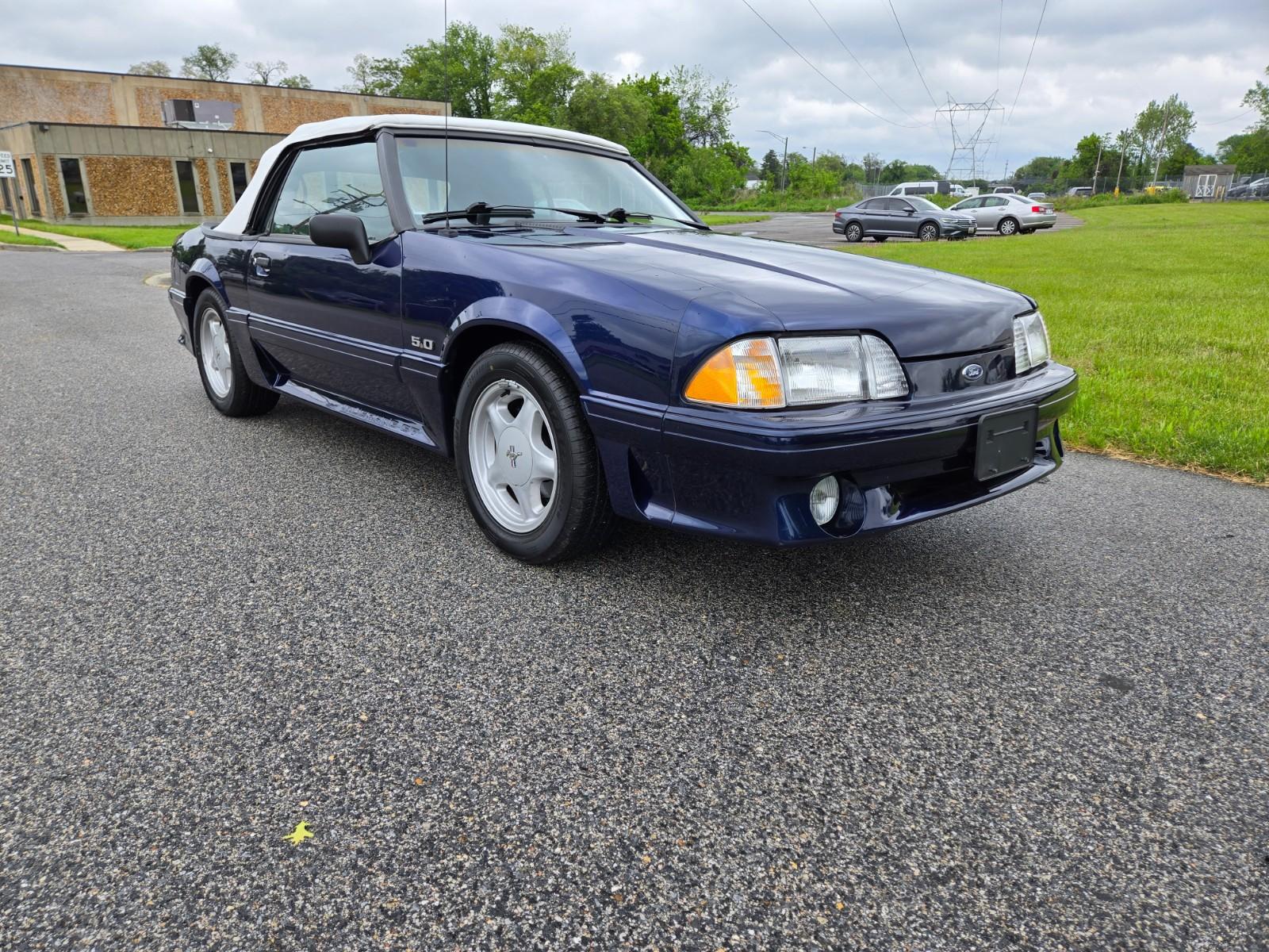 Vehicle Image 03