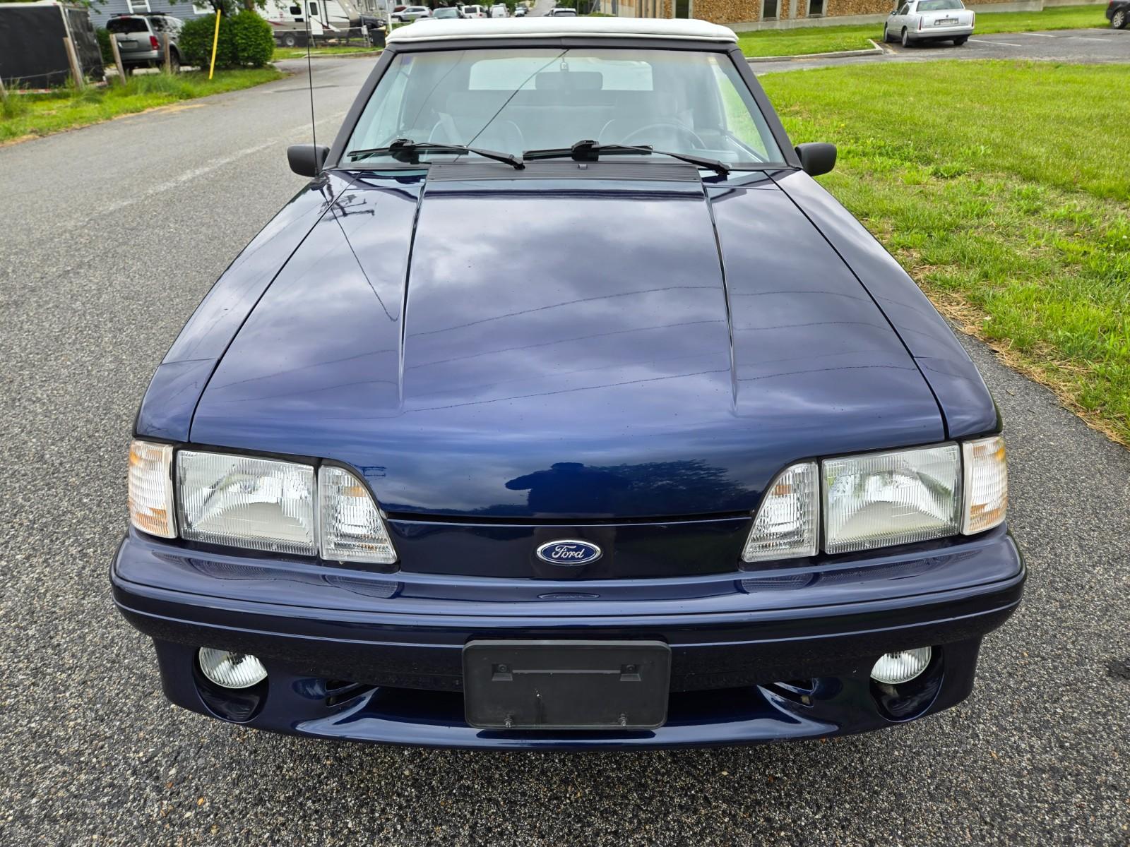 Vehicle Image 08