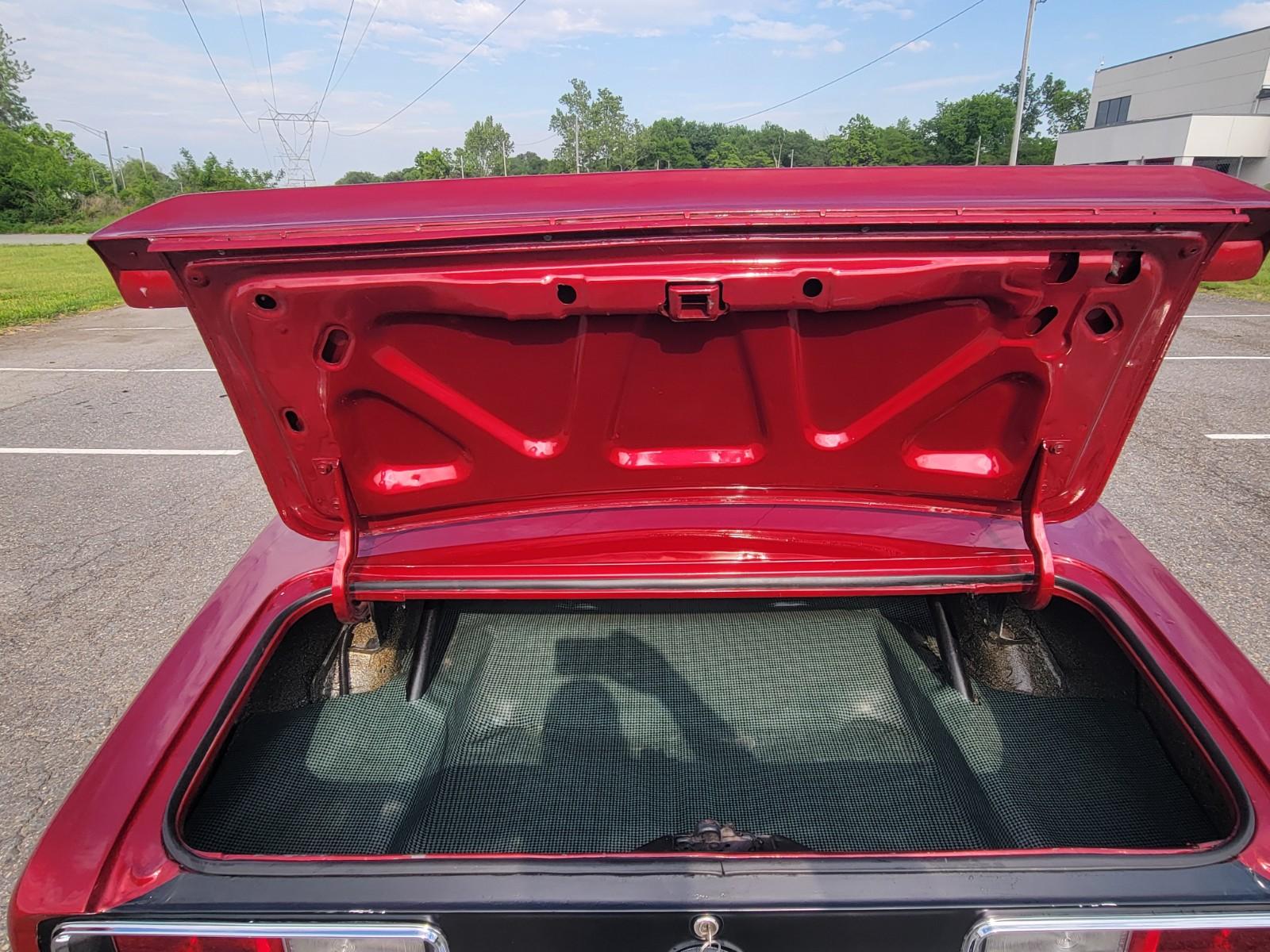 Vehicle Image 09