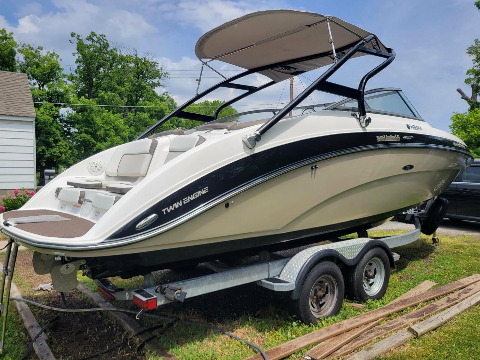 Vehicle Image 02