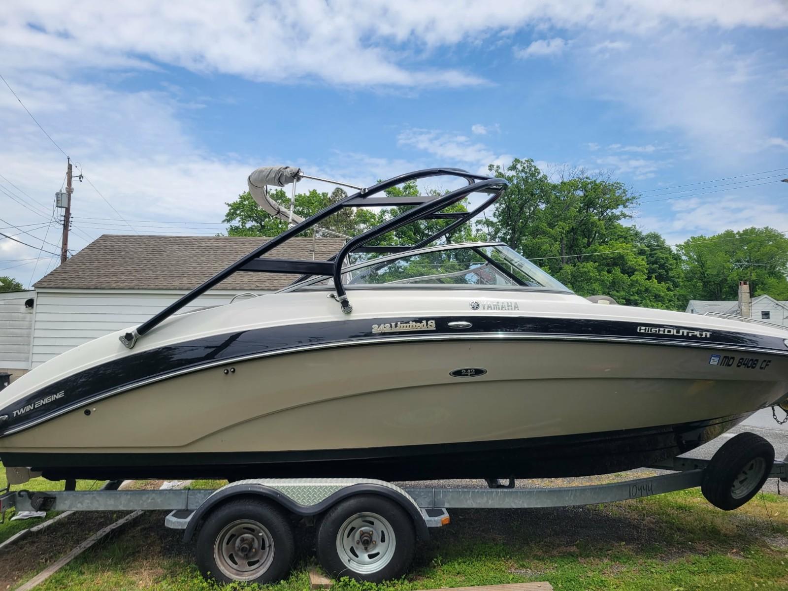 Vehicle Image 04