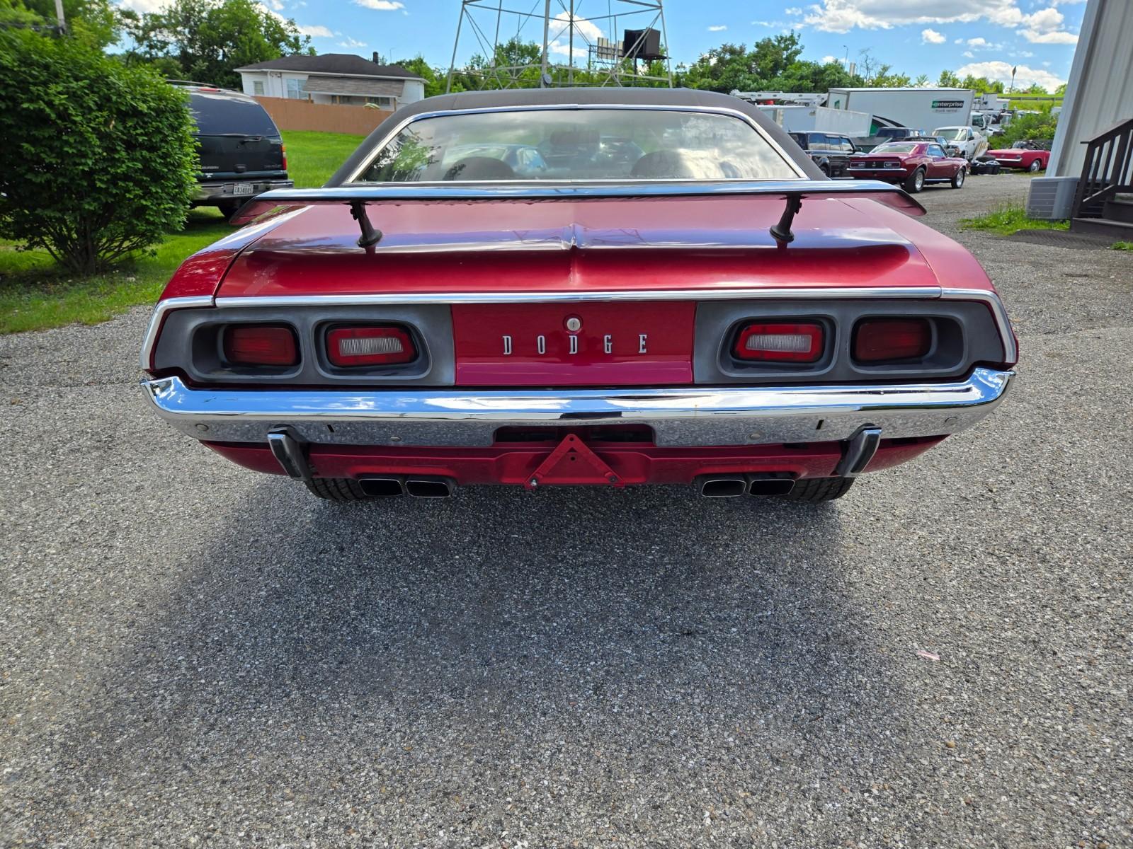 Vehicle Image 08