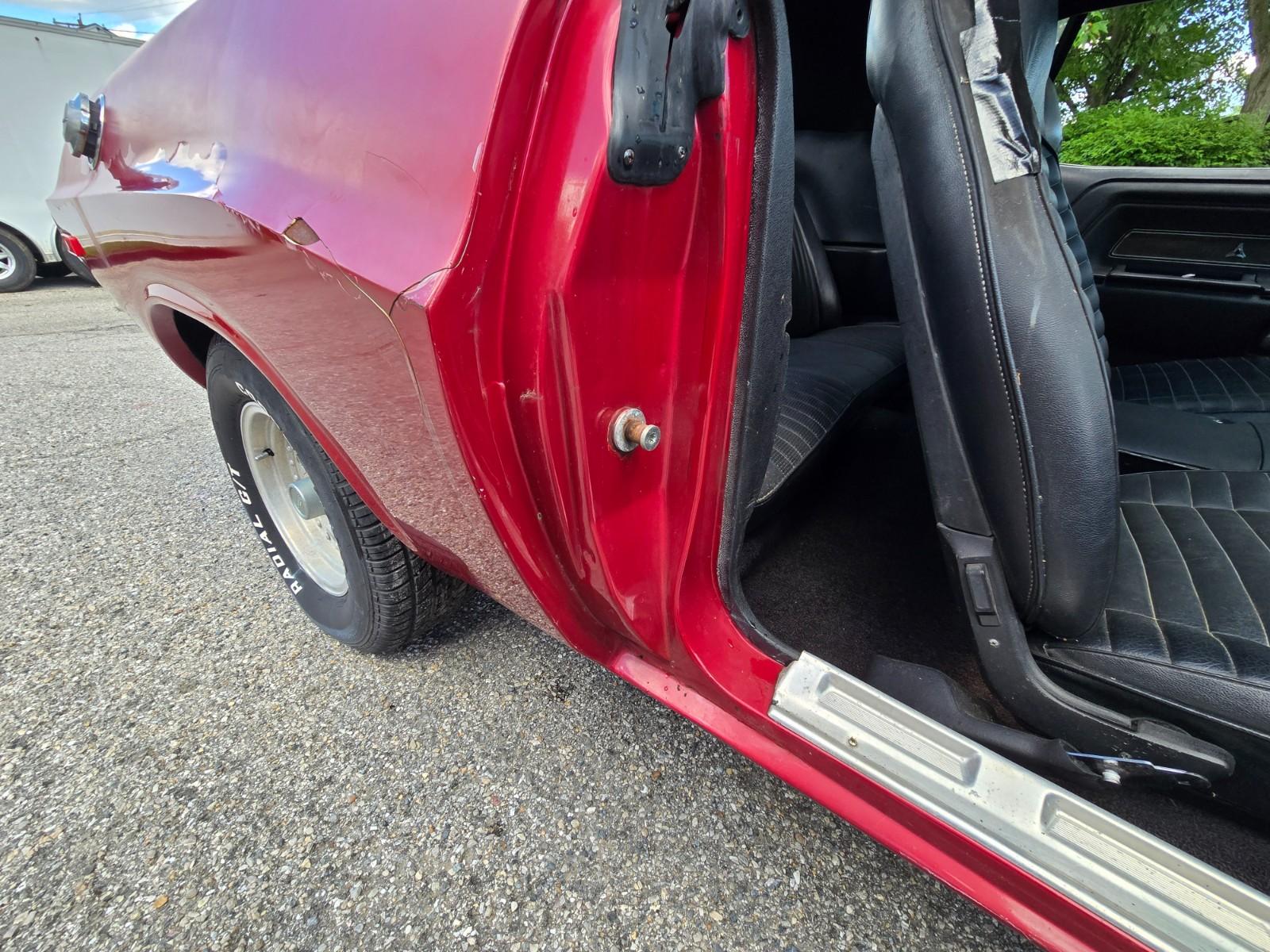 Vehicle Image 32