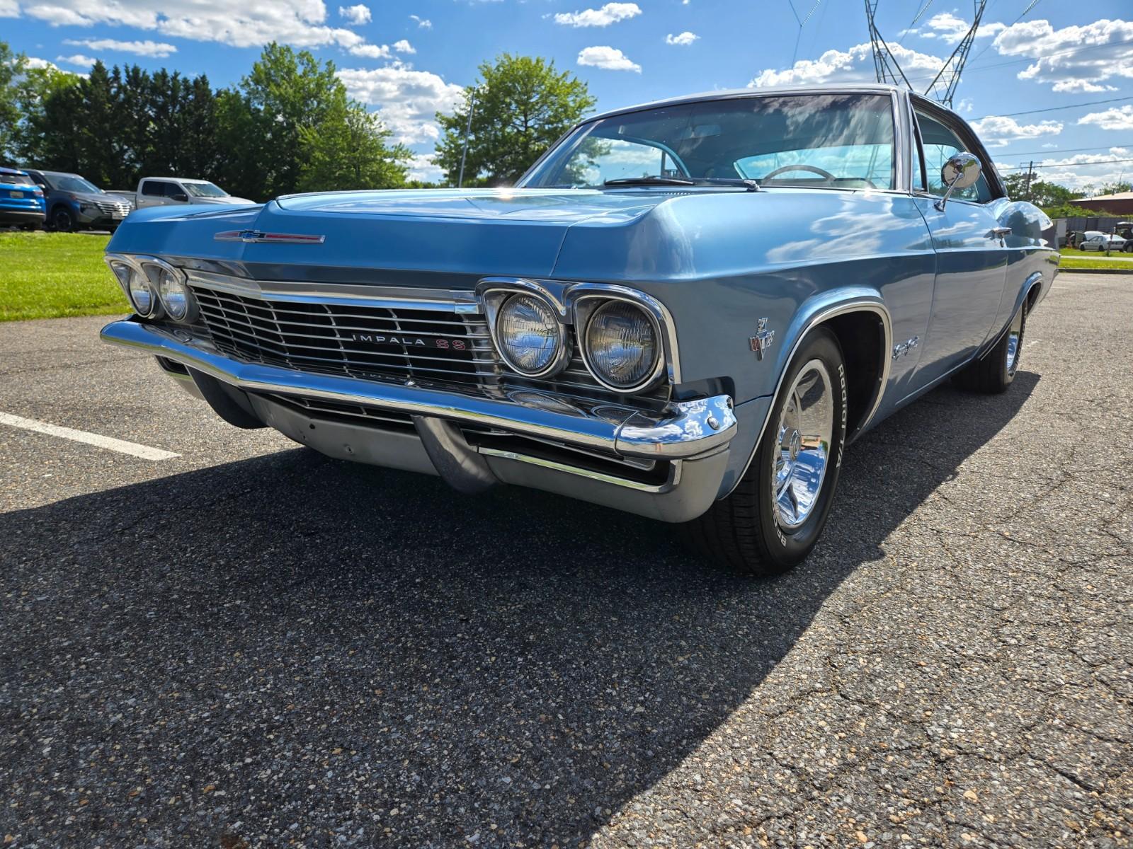 Vehicle Image 08