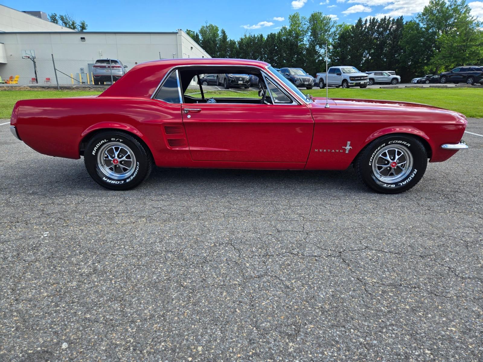 Vehicle Image 01