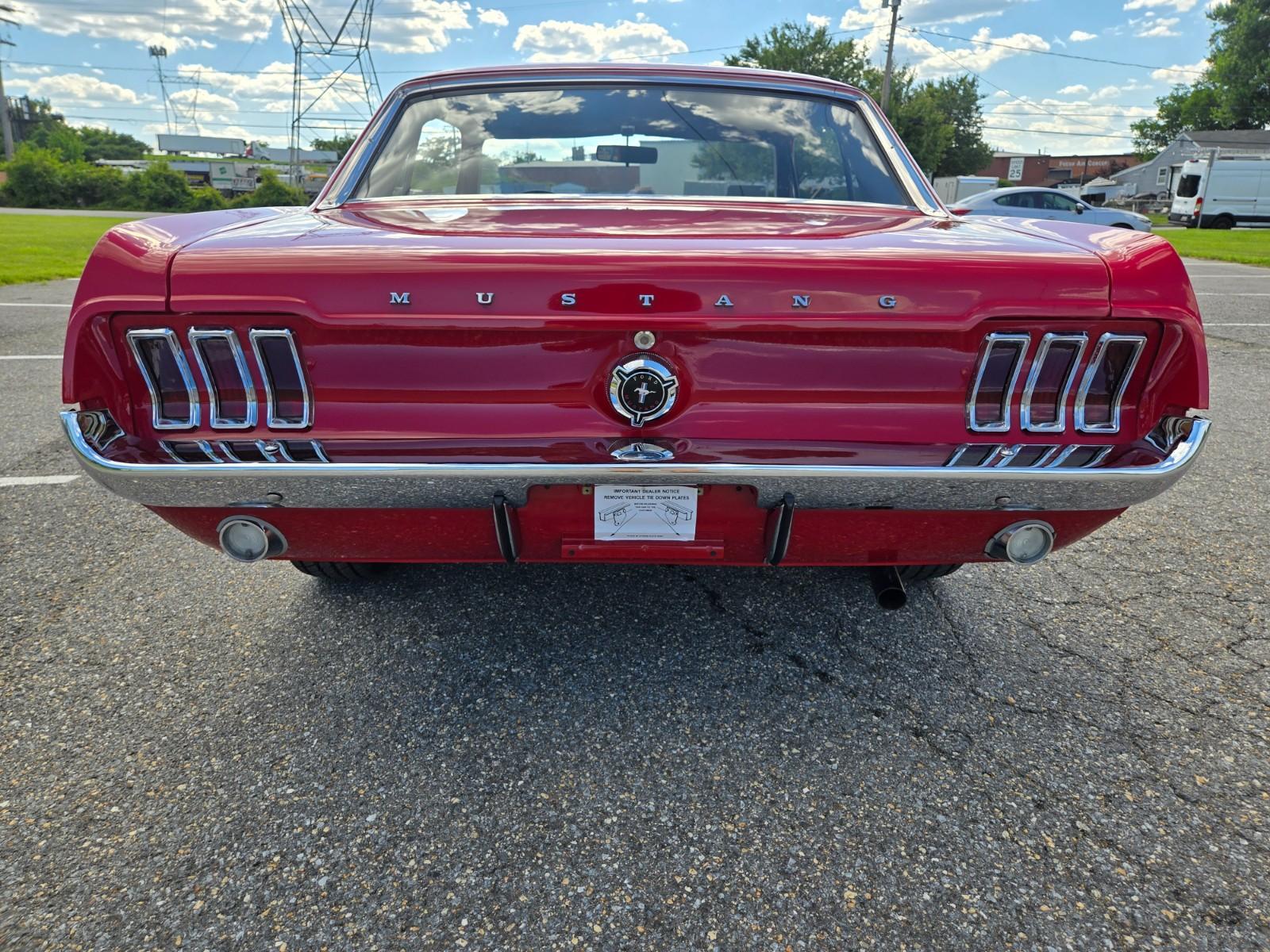 Vehicle Image 09