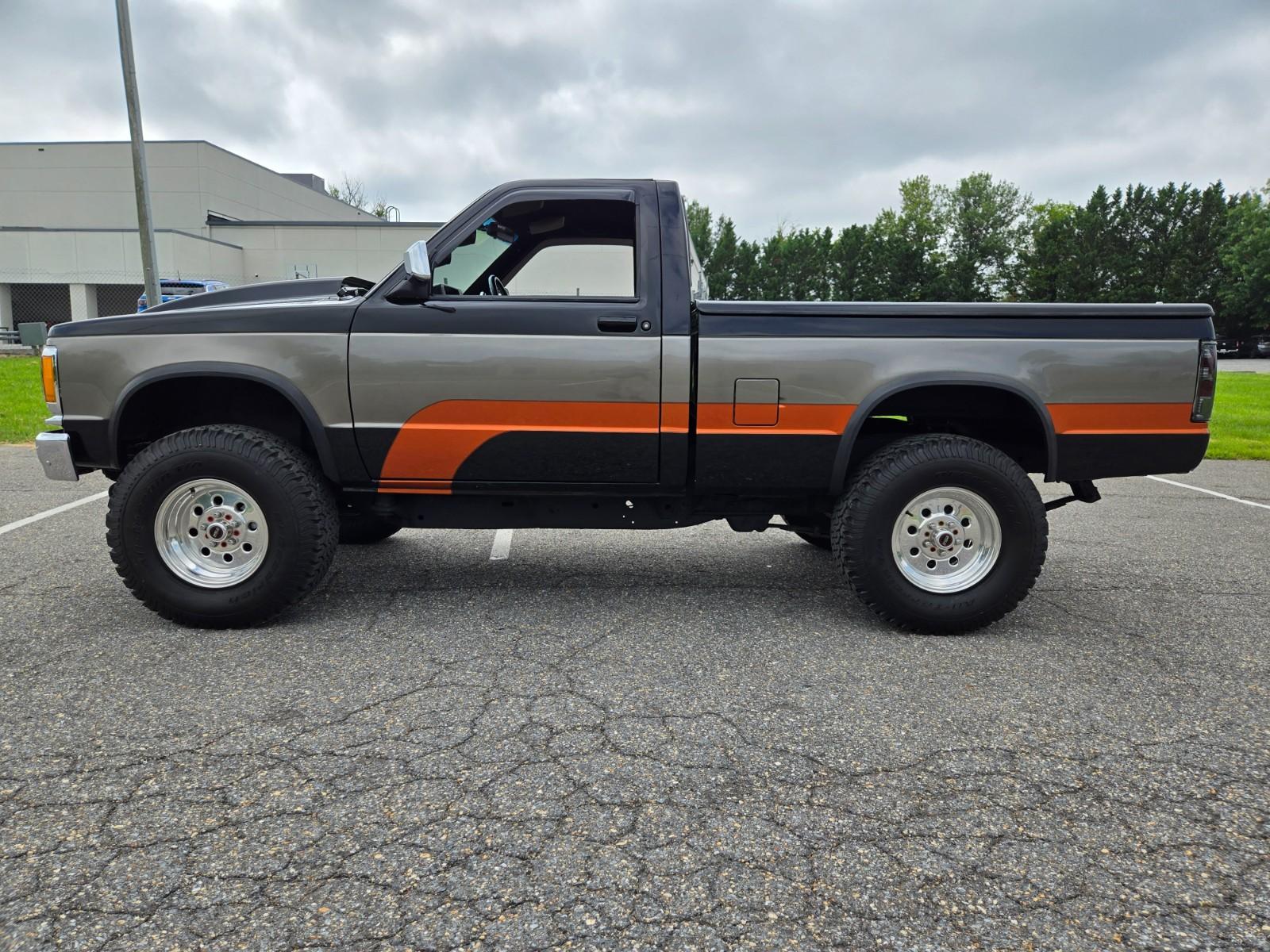 Vehicle Image 02
