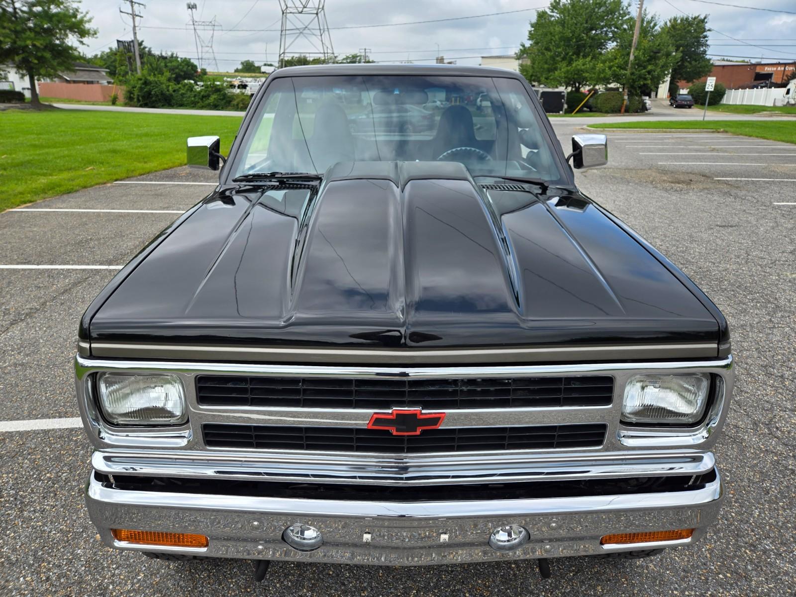 Vehicle Image 08