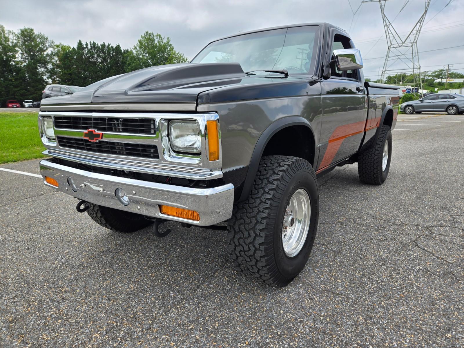 Vehicle Image 11