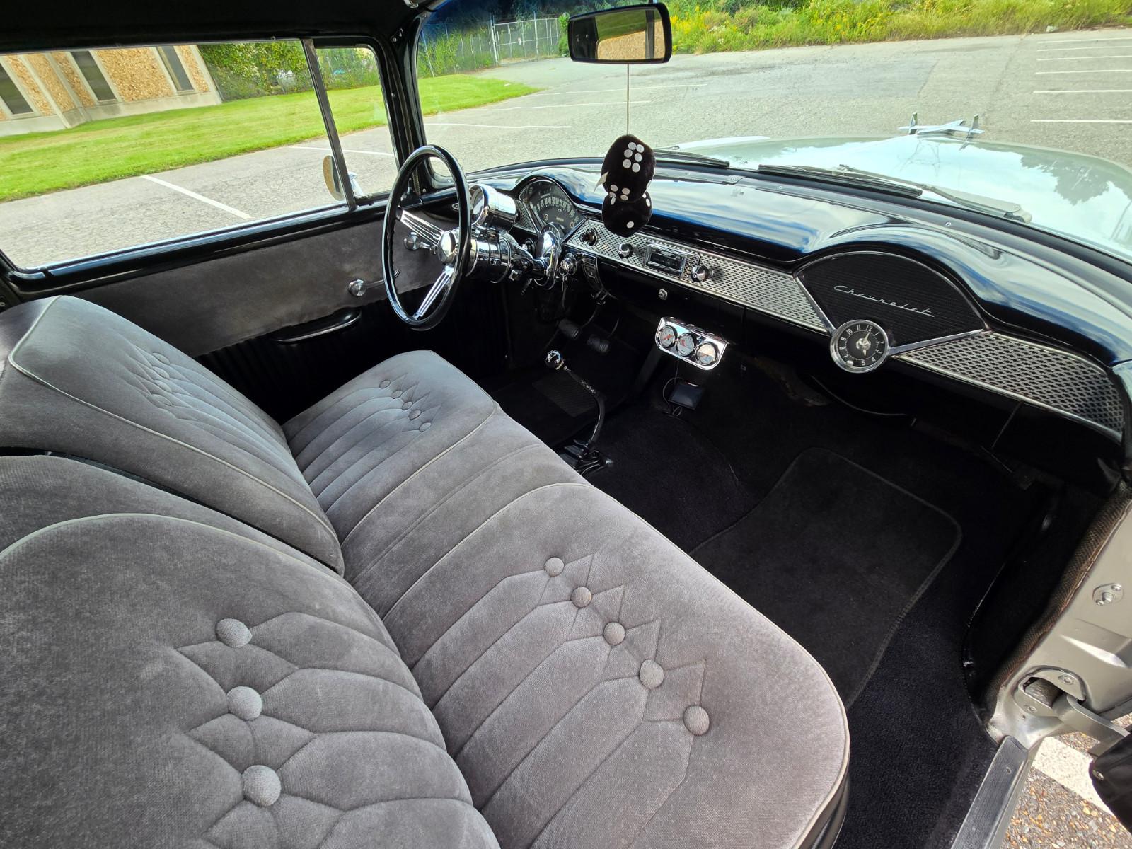 Vehicle Image 22