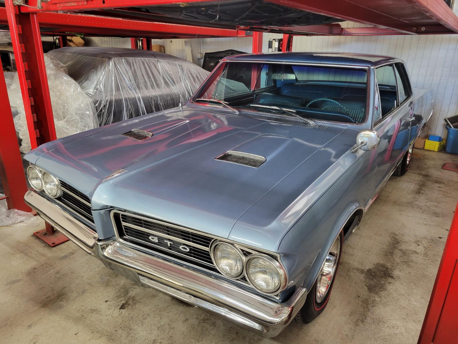 Vehicle Image 01