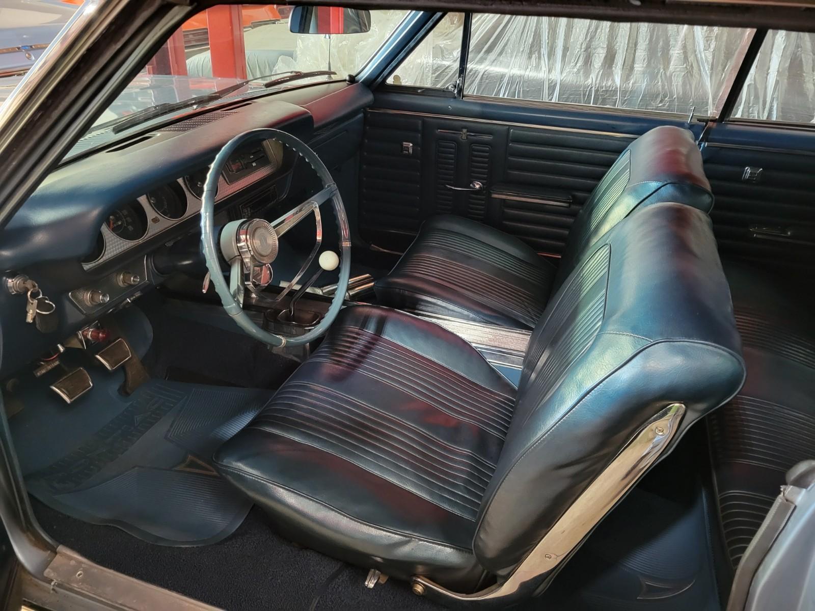 Vehicle Image 04