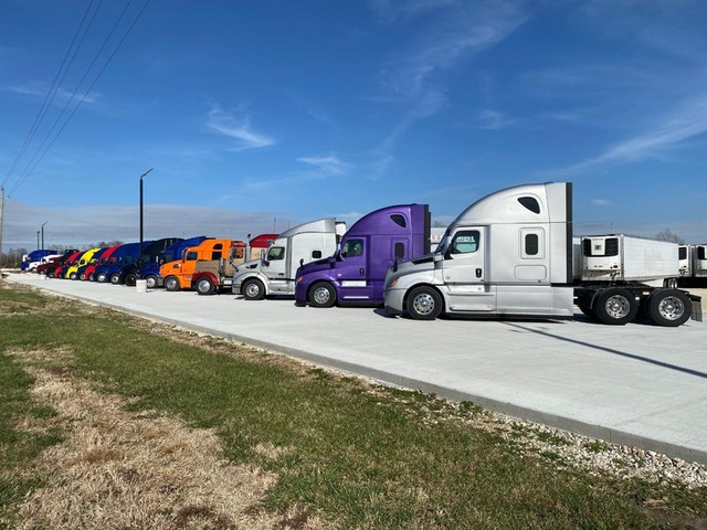 2019 Freightliner CASCADIA 126 SLEEPER at 61 Sales in Troy MO