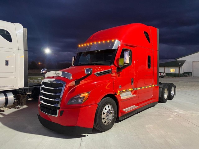 2021 Freightliner CASCADIA 126 SLEEPER at 61 Sales in Troy MO
