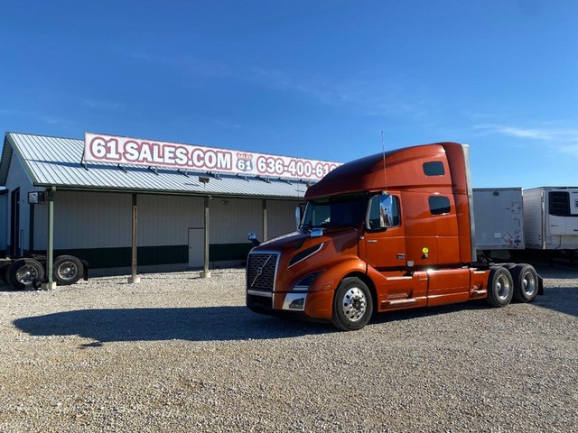 2020 Volvo VNL760 SLEEPER at 61 Sales in Troy MO