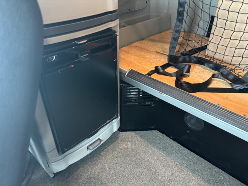 Peterbilt 579 Vehicle Full-screen Gallery Image 21