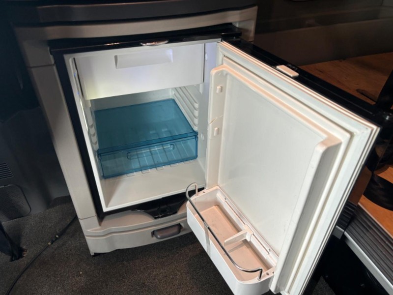 Peterbilt 579 Vehicle Full-screen Gallery Image 28