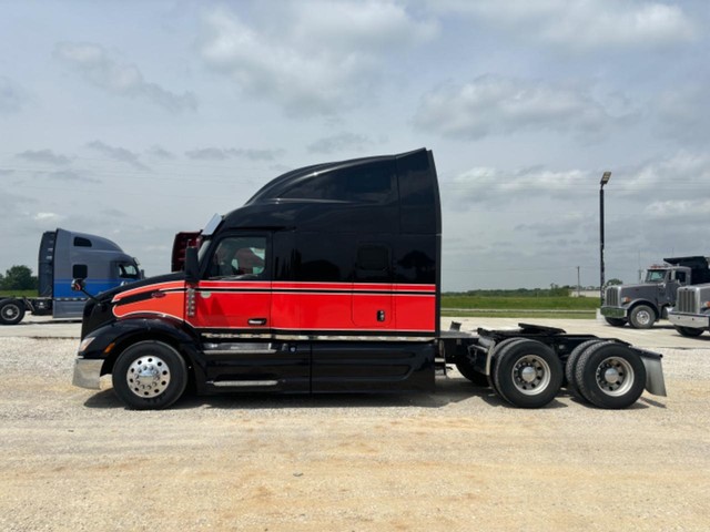 more details - peterbilt 579