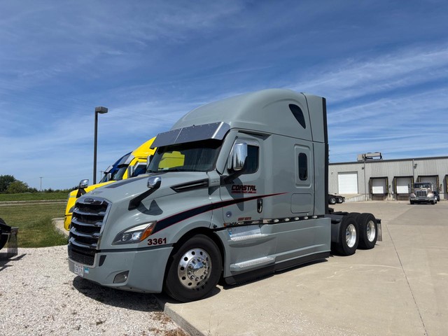 2023 Freightliner CASCADIA SLEEPER at 61 Sales in Troy MO