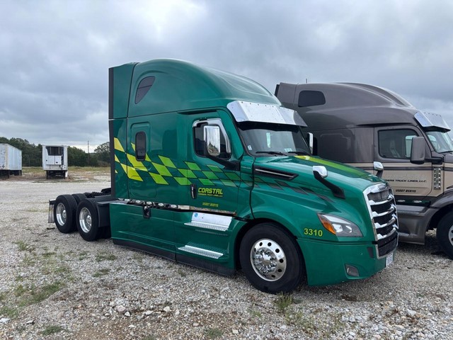 2023 Freightliner CASCADIA SLEEPER at 61 Sales in Troy MO