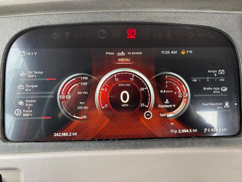 Peterbilt 389 Vehicle Full-screen Gallery Image 14