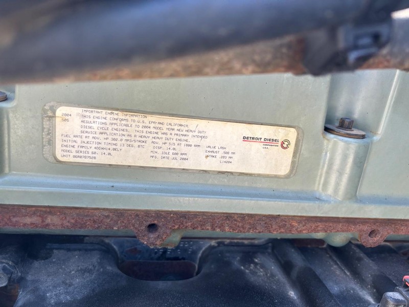 Freightliner COLUMBIA Vehicle Full-screen Gallery Image 10